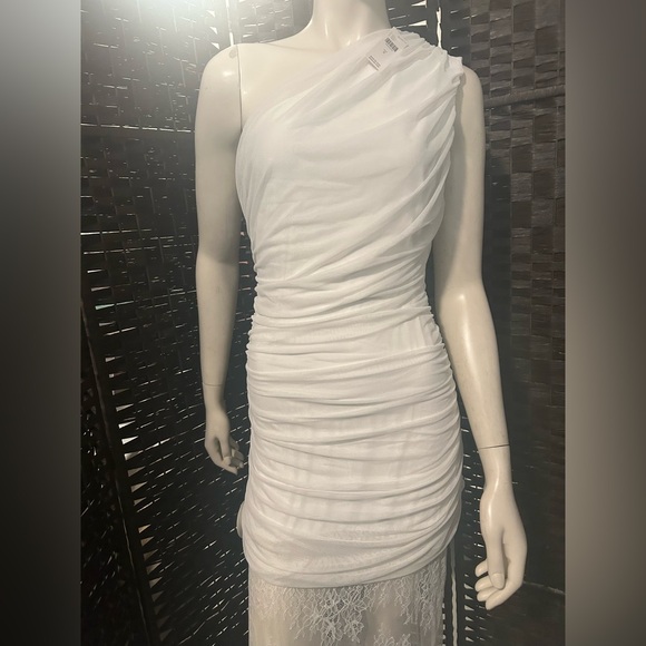 Shona Joy of Australia for anthropology Martine lace gathered one shoulder maxi - Picture 3 of 13